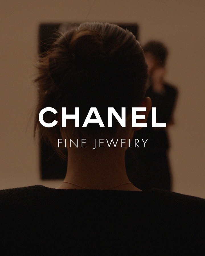 Some encounters you wear forever.
Discover the full film on @Chanelofficial
#Coc…