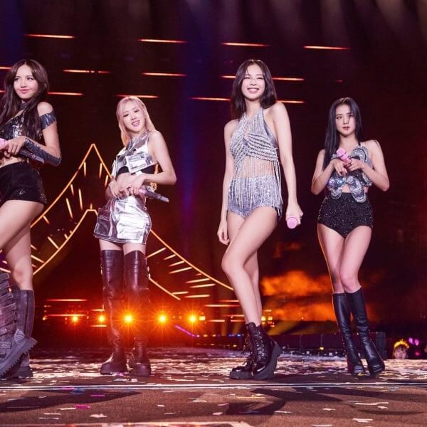 230829 Review: Blackpink Has a Ball at Dodger Stadium to Mark Finale of North-American 'Encore'