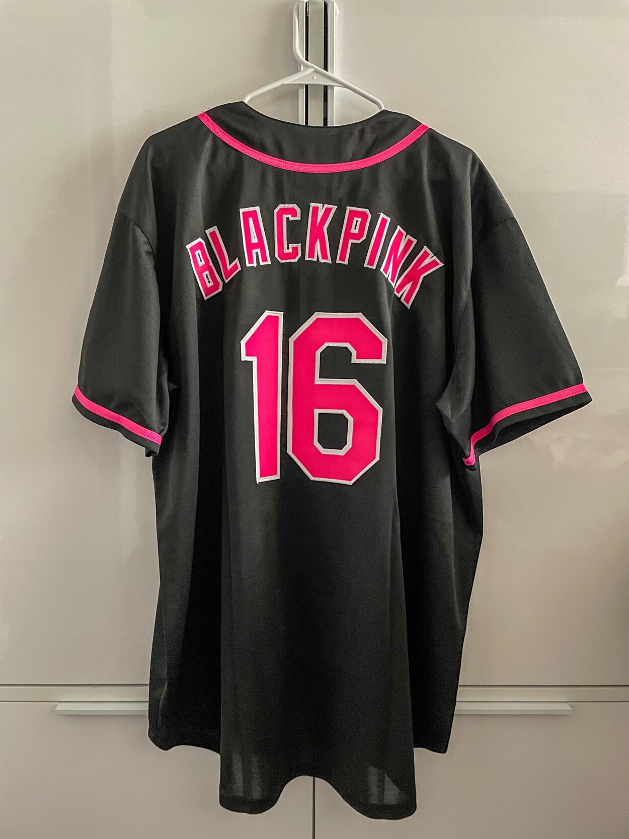 230820 BLACKPINK baseball jersey for LA encore has arrived!