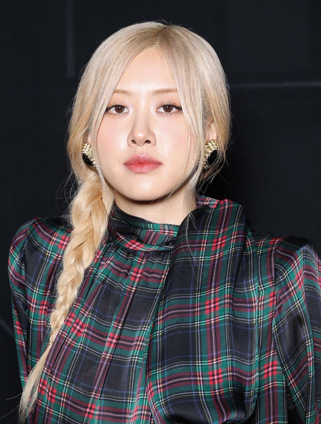 230926 Rosé @ SAINT LAURENT Paris Fashion Week (Getty Images)