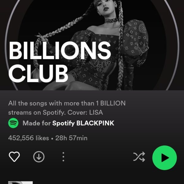 230919 LISA is now the cover of Spotify's "BILLIONS CLUB" playlist with "MONEY" at #1.