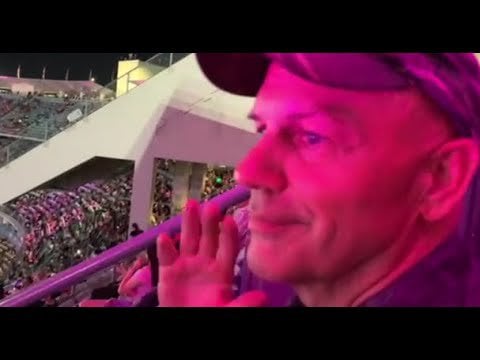 230909 I took my boomer dad to a blackpink concert