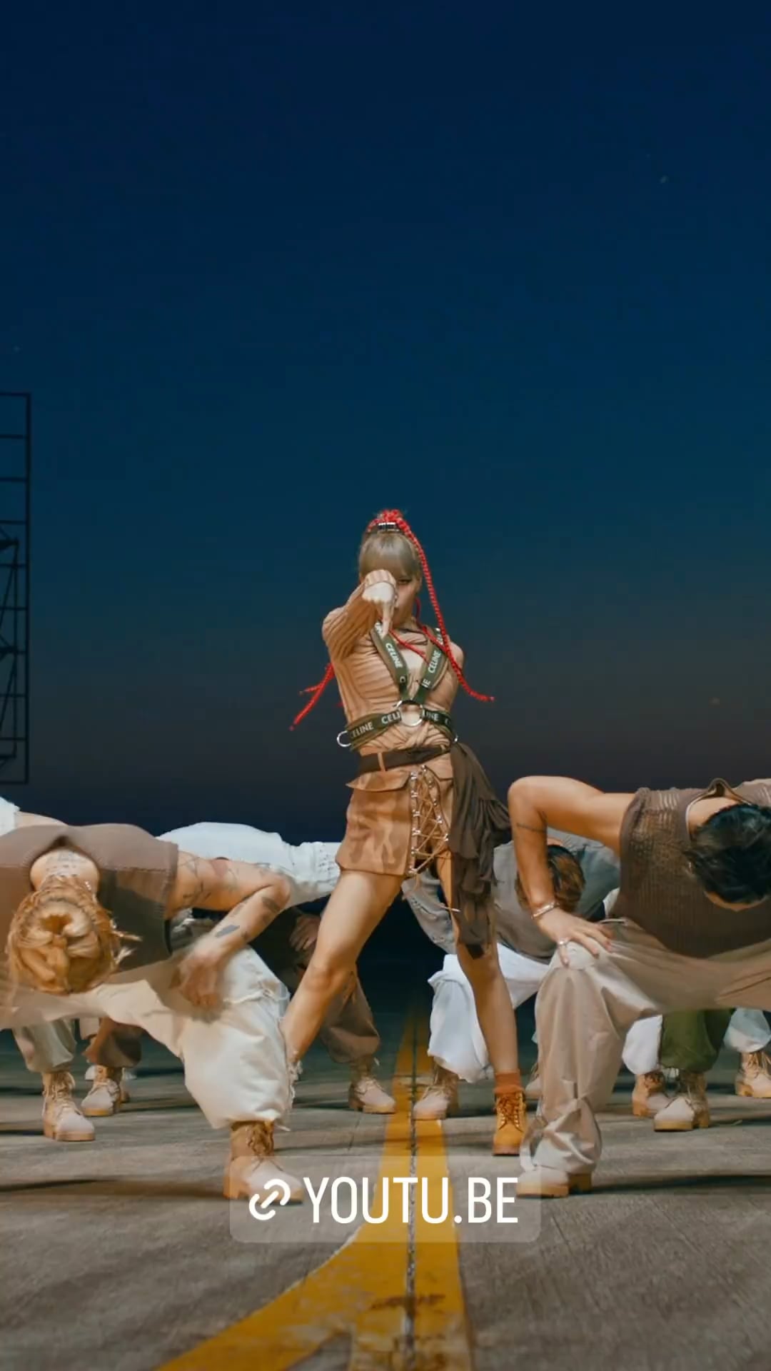 230919 LISA - ‘MONEY’ EXCLUSIVE PERFORMANCE VIDEO hits 900 MILLION VIEWS on Youtube!