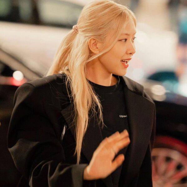 230924 Rosé in Paris for the SAINT LAURENT fashion show