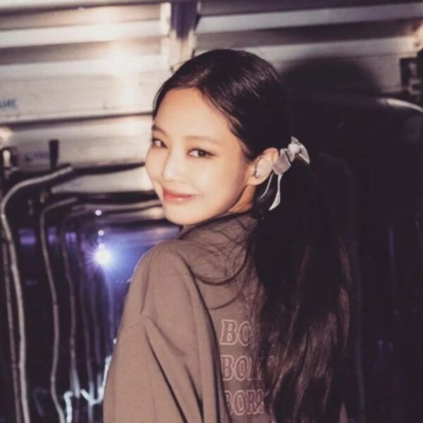 231008 Blackpink Jennie Continues to Work Hard Despite Contract Renewal Uncertainty