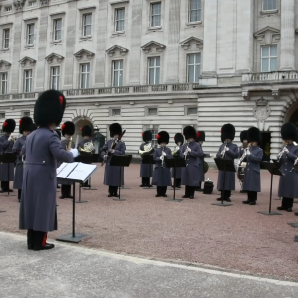 231122 BLACKPINK - ‘뚜두뚜두 (DDU-DU DDU-DU)’ was played by The Royal Band @ Buckingham Palace