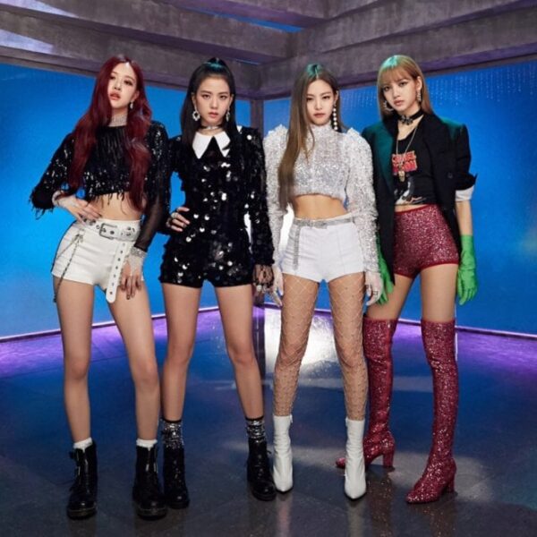 231206 BLACKPINK re-signs with YG Entertainment [Official]