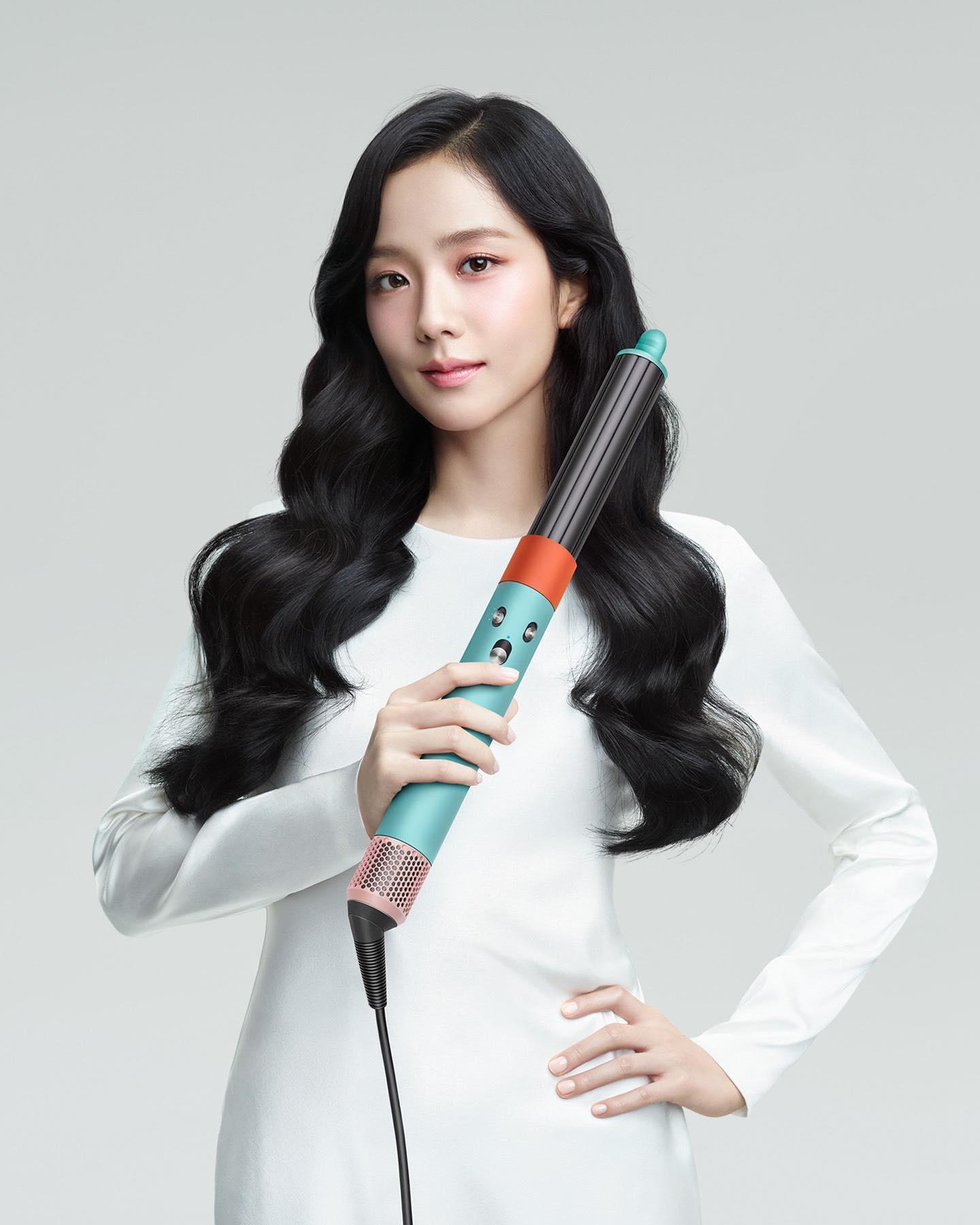 231204 Jisoo announced as the Official Brand Ambassador for Dyson Hair Care
