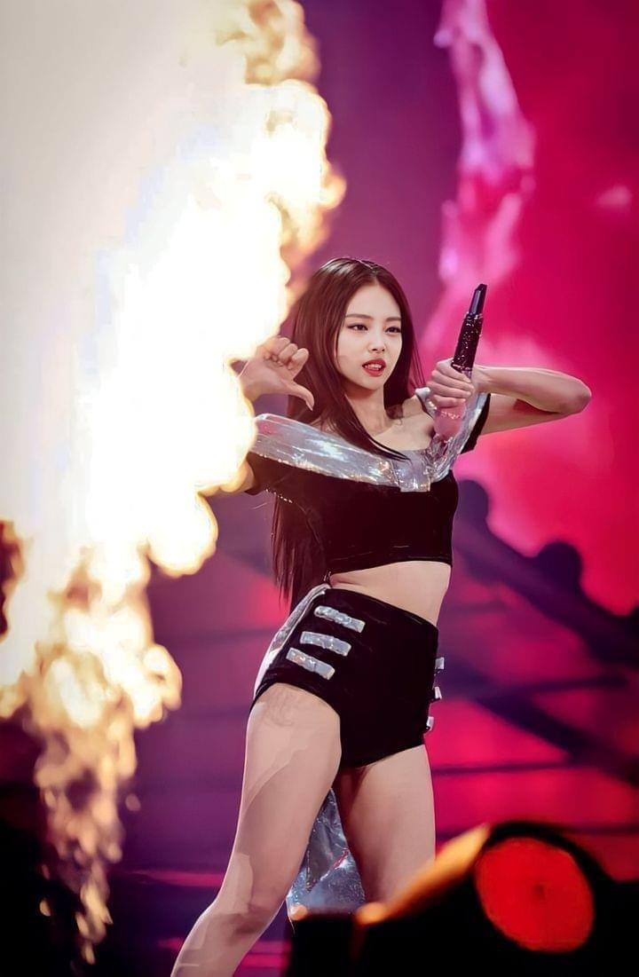 Jennie on fire✨