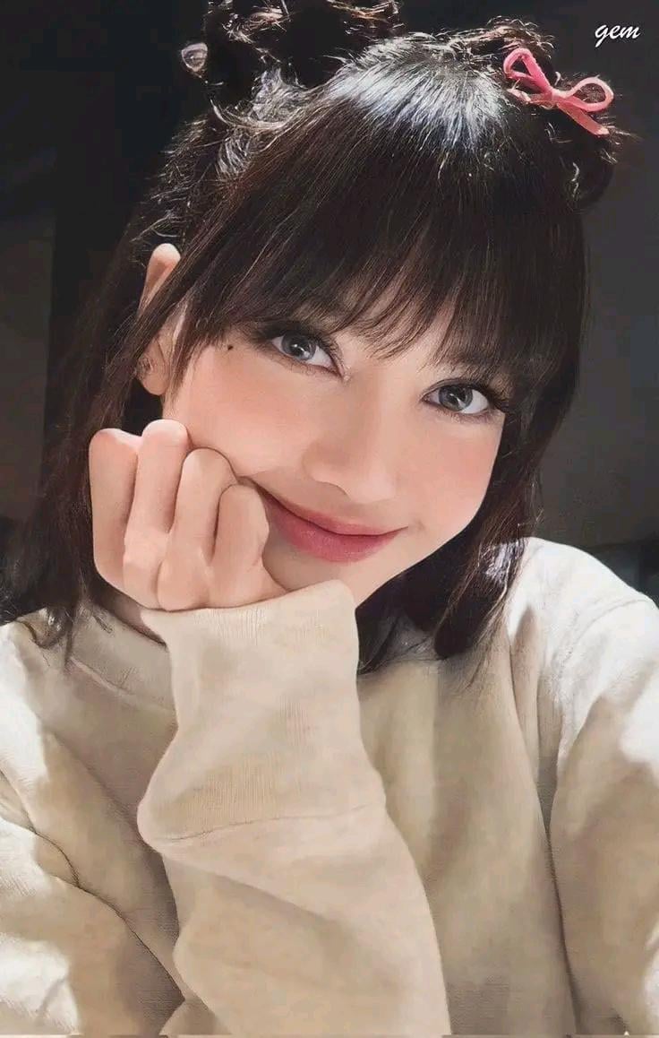 Cute Lisa