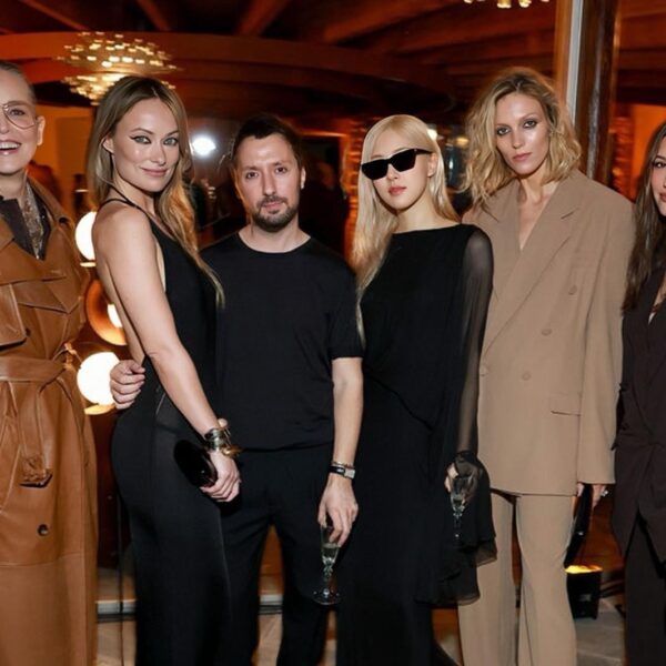 240308 Rosé w/ Sharon Stone, Olivia Wilde, Anthony Vaccarello, Anja Rubik, & Hailey Beiber @ Pre-Oscars Party hosted by SAINT LAURENT
