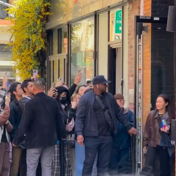 240503 Jennie leaving Jentle Salon Pop-up store in New York