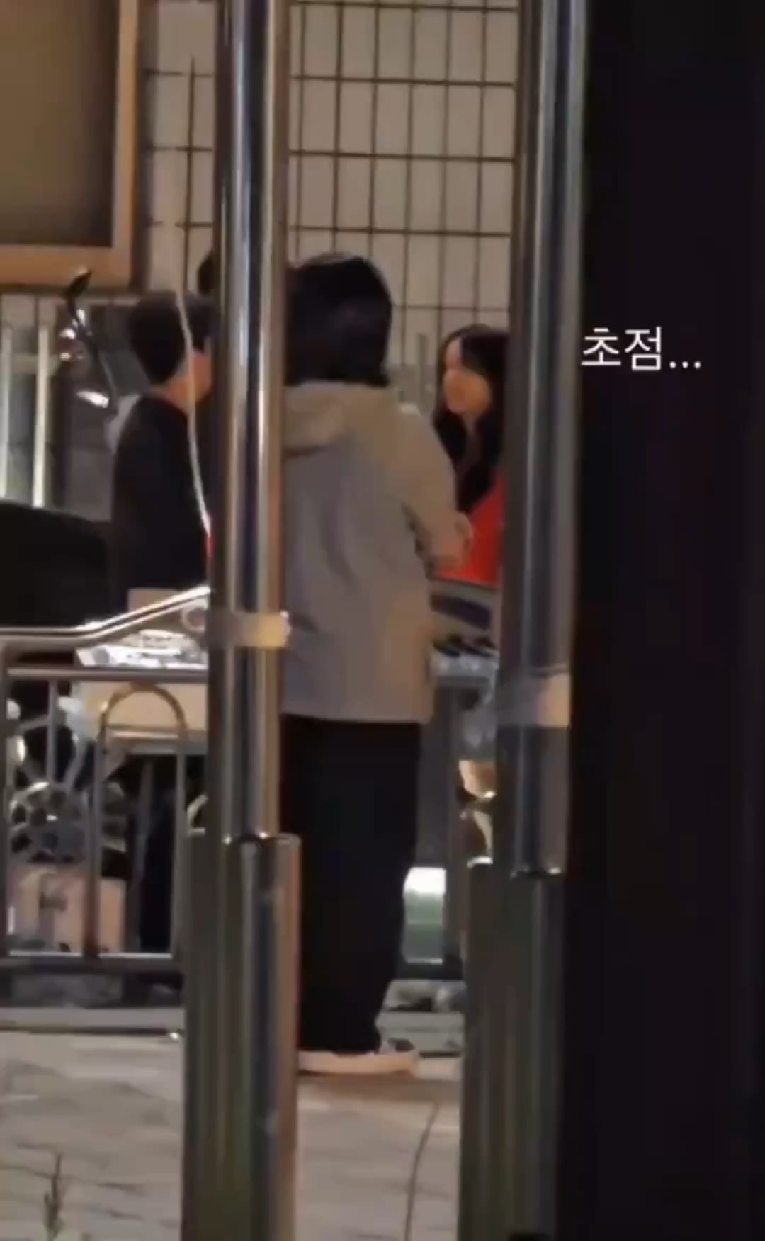 240504 Jisoo filming on the set of ‘Influenza’