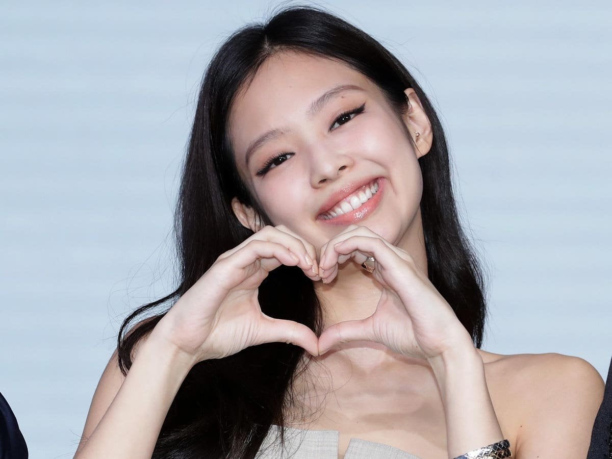 240623 - Forbes Article: “Blackpink Singer Jennie Makes History With Her Biggest Solo Smash” One of the Girls