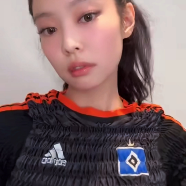 Jennie TikTok