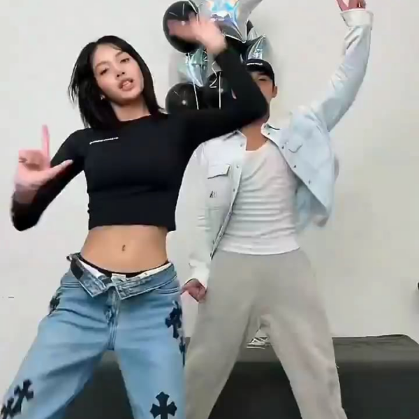 Lisa x Mingyu