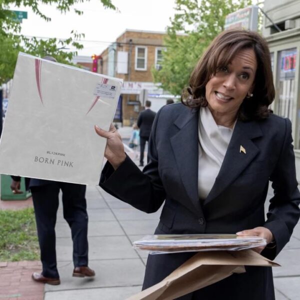 Since the Kamala Harris vinyl meme is so hot now… had to do this! :)