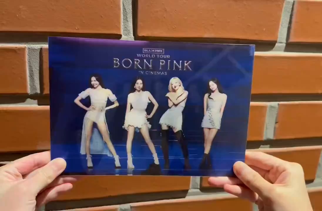 240802 BLACKPINK World Tour [BORN PINK] in Cinemas | Limited Edition Lenticular Postcard