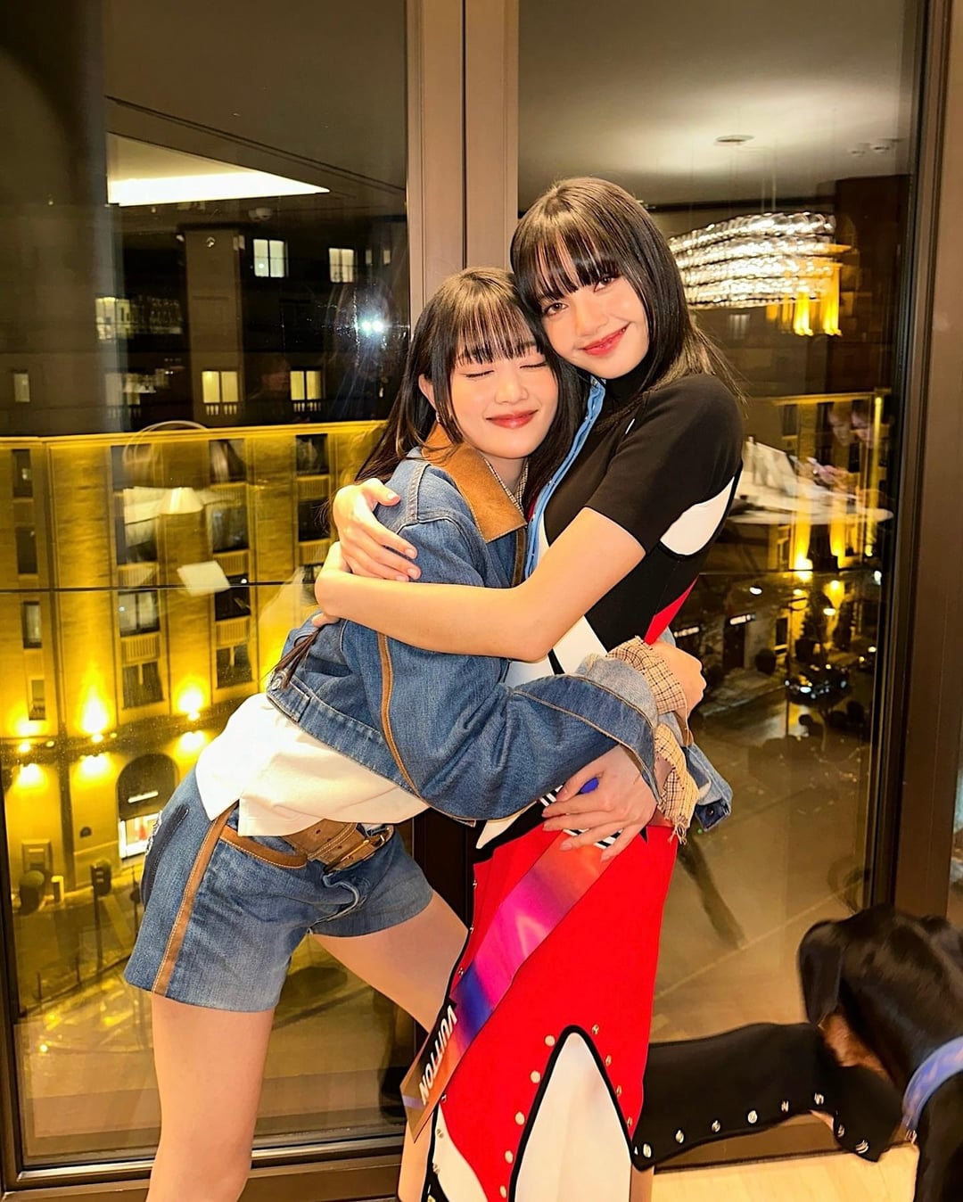 240928 min.nicha IG Update w/ Lisa & Love