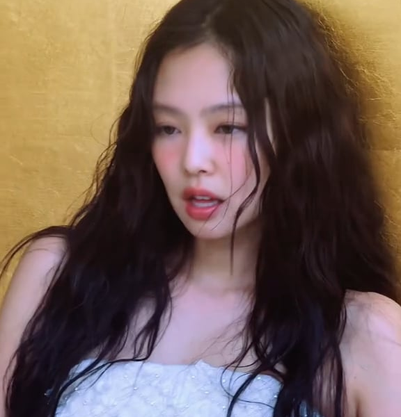 240919 Jennie