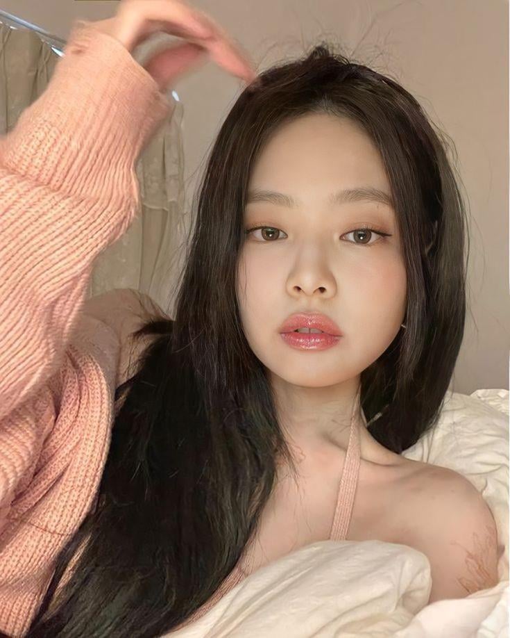 JENNIE is the most beautiful girl