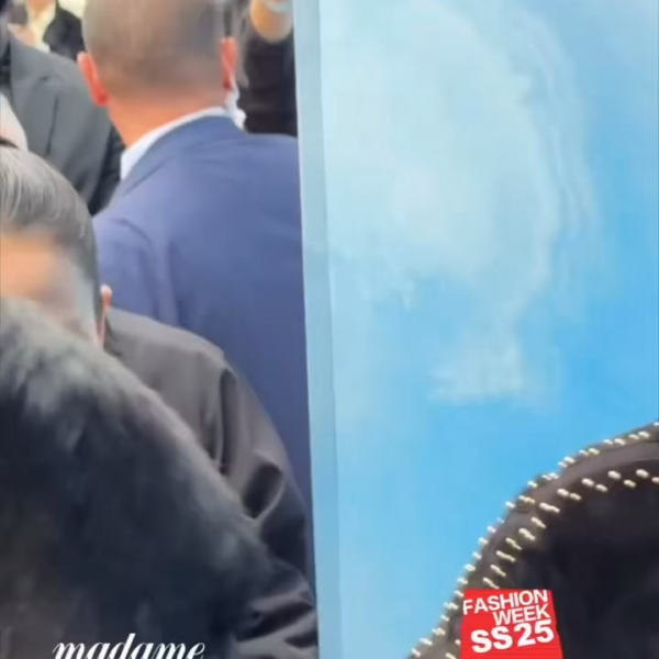 240924 Jisoo arrives @ DIOR Paris Fashion Week