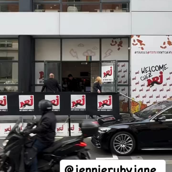 240930 Jennie @ NRJ Station Paris