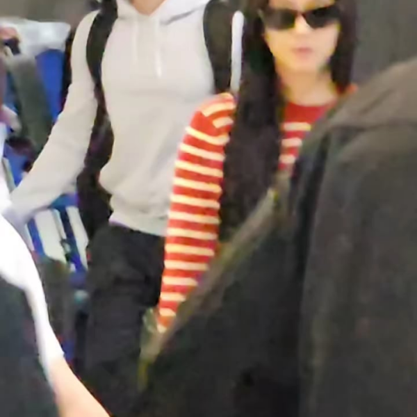 240907 Jisoo @ John F. Kennedy International Airport (Arrival from Seoul)