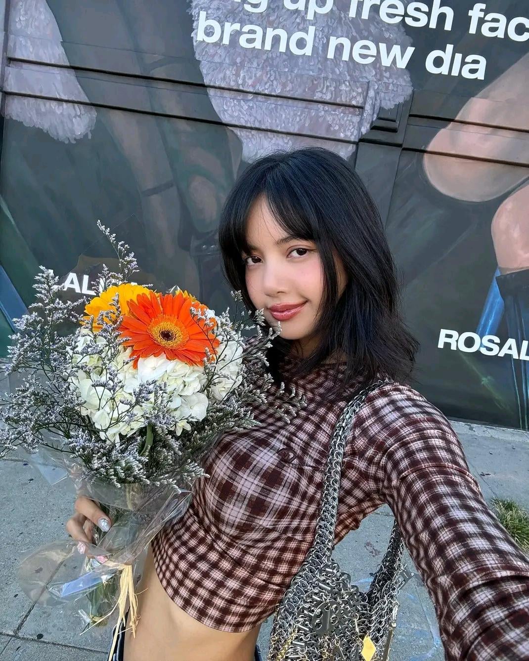 Lisa with flowers