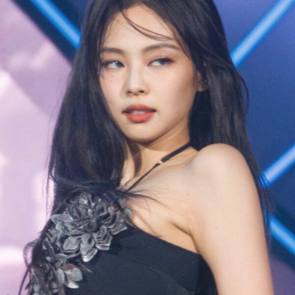 230415 Jennie