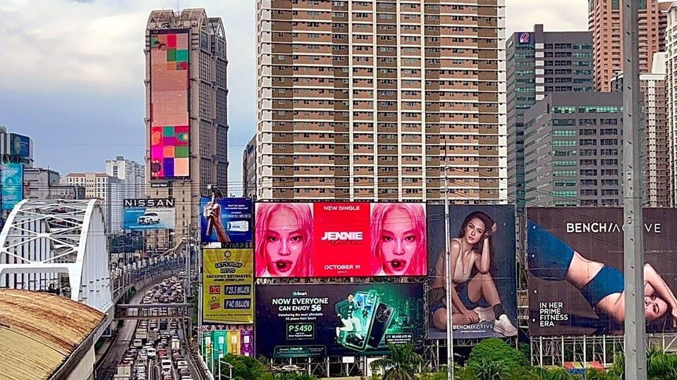 241005 JENNIE Mantra billboards in Manila